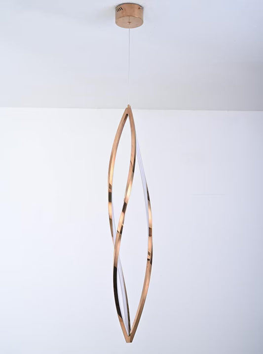 Lampada a sospensione LED con struttura ondulata vista in verticale